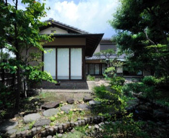 Front garden   Front garden